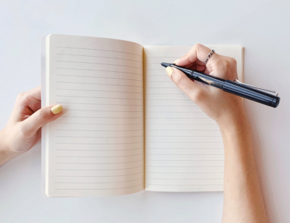 skriver og planlegger for våren